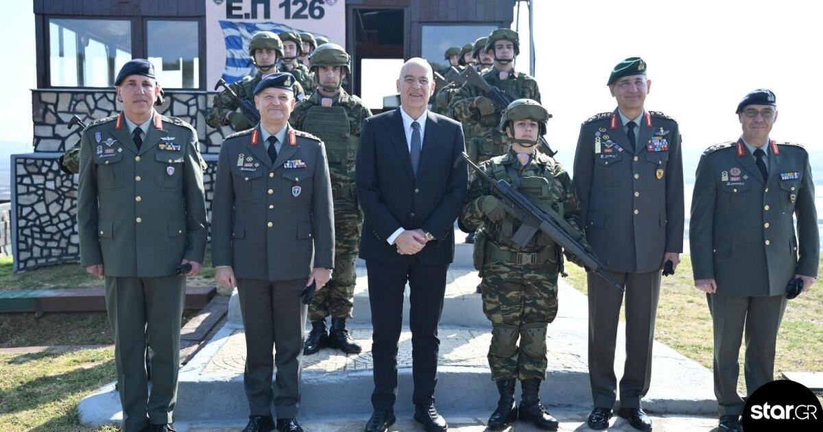 Ευχές Δένδια από το επιτηρητικό φυλάκιο «126» στον Έβρο