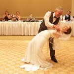 Viral χορός νύφης και πατέρα