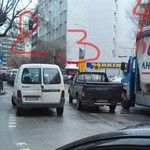 VIRAL ΦΩΤΟ: Τετραπλό παρκάρισμα στη Θεσσαλονίκη
