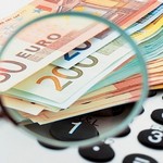Σενάριο ΤΡΟΜΟΥ: Τσακίζει ΚΑΙ τους μισθούς των 500 ευρώ η μείωση του αφορολόγητου!