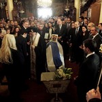Σε κλίμα  οδύνης η κηδεία του Βαγγέλη Μπασιάκου στη Θήβα 