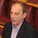 O ΑΓΑΝΑΚΤΙΣΜΕΝΟΣ βουλευτής του ΣΥΡΙΖΑ ξαναχτυπά: Χαρακτηρίζει «καταστολή» την εκκένωση των καταλήψεων! 