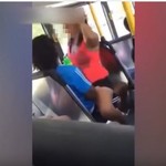 ΑΣΥΓΚΡΑΤΗΤΟ ζευγάρι «χαϊδεύεται» μέσα σε λεωφορείο