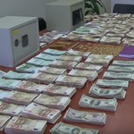 Βρήκαν πάνω από 600.000 ευρώ σε χρηματοκιβώτια στο σπίτι του «εγκεφάλου»