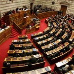Ερώτηση 39 βουλευτών του ΣΥΡΙΖΑ στην Αχτσιόγλου για τις πληρωμές εργαζομένων με κουπόνια