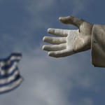 «Έπρεπε να αφήσουν την Ελλάδα να χρεοκοπήσει»