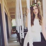 ΞΑΝΑ νύφη η Κατερίνα Παπουτσάκη – ΔΕΙΤΕ τη ντυμένη στα… λευκά!