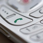 ΑΠΟΦΑΣΗ ΣΤΑΘΜΟΣ: Δικαιώνεται τηλεφωνητής που έπαθε καρκίνο λόγω κινητού τηλεφώνου
