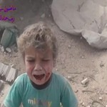 ΝΕΕΣ ΣΚΛΗΡΕΣ ΕΙΚΟΝΕΣ από βομβαρδισμούς στη Συρία- Μωρό περιπλανιέται κλαίγοντας μέσα στα συντρίμμια