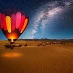 Αερόστατο πετά κάτω από το φως πολικού αστέρα