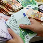 Νέα μείωση των καταθέσεων κατά 49 εκατ. ευρώ τον Απρίλιο στο σύνολο της οικονομίας!