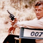 Και 007 και... "Καζανόβας": Οι 4 γυναίκες που έπεσαν στα δίχτυα του Ρότζερ Μουρ
