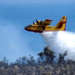 «Άοπλοι» στη μάχη με τις φλόγες-«Γερασμένα» πυροσβεστικά και καθηλωμένα Canadair