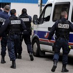 Συναγερμός Γαλλία τζαμί πεζοί 