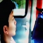 Σε διαθεσιμότητα εργαζόμενη στον ηλεκτρικό λόγω… Τσανγκ - Την διώκουν επειδή κάθισε στη θέση της!