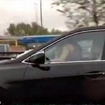 VIRAL VIDEO: Ζευγάρι κάνει σεξ ενώ το αυτοκίνητο κινείται με 70 χιλιόμετρα/ώρα!