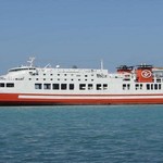 Το Διονύσιος Σολωμός χτύπησε στο λιμάνι της Σερίφου