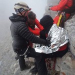 Καρέ καρέ η δραματική διάσωση ορειβάτη στον Όλυμπο