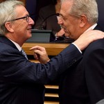 Κάλυψη Κομισιόν σε Αβραμόπουλο για την κόντρα με Τουσκ