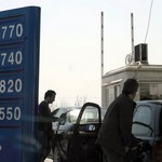 Φόροι και Ιράν ανεβάζουν τις τιμές των καυσίμων