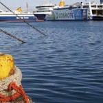 Άνεμοι 8 μποφόρ παρέσυραν πλοίο στο λιμάνι του Πειραιά