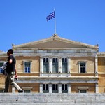 Επεισόδιο στη Βουλή βουλευτών ΣΥΡΙΖΑ με στελέχη ΝΔ 