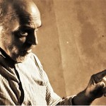 Πέθανε ο ο δημοσιογράφος Λάζαρος Χατζηνάκος