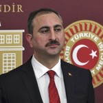 Τούρκος υπ. Δικαιοσύνης: Έστειλε επιστολή για τους οχτώ