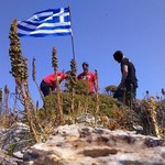  Αυτοί είναι οι Έλληνες που ύψωσαν σημαία στη βραχονησίδα