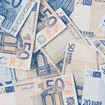 «Πάγωσε» η εκταμίευση του 1 δισ. ευρώ
