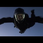 O Tom Cruise κάνει ελεύθερη πτώση σε γυρίσματα ταινίας