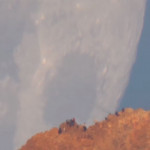 To φεγγάρι κρύβεται πίσω από το ηφαίστειο Τέιδε