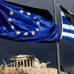 Σημαίες Ελλάδας και ΕΕ σε μαύρα σύννεφα