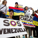 Διαδηλωτές στη Βενεζουέλα
