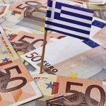 Λεφτά και ελληνική σημαία