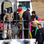 Πρόσφυγες πάνω σε σκάφος της ακτοφυλακής (φωτογραφία αρχείου)