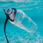πλαστικό στη θάλασσα/ unsplash