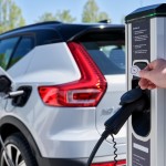 Volvo Plugsurfing εύκολη φόρτιση ηλεκτρικών αυτοκινήτων