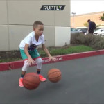 oχτάχρονος με ικανότητες στο μπάσκετ
