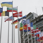 Σημαίες κρατών έξω από το Ευρωπαϊκό Κοινοβούλιο
