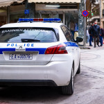 Θεσσαλονίκη: Κλείδωσε τα παιδιά της στο αυτοκίνητο για να κάνει απεντόμωση