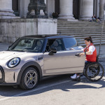 MINI Cooper SE μετατροπή αναπηρία οδήγηση