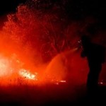 Φωτιά στον Έβρο: Συνεχίζεται η μάχη με τις φλόγες