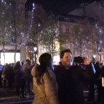 Γαλλία: 400 δέντρα φώτισαν την πιο διάσημη Λεωφόρο