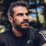 Άκης Πετρετζίκης