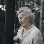 Μία γυναίκα 102 ετών δίνει συμβουλές μακροζωίας