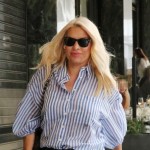 Μενεγάκη: Δείτε Τον Γιο Της Και Την Κόρη Της Στη Θάλασσα