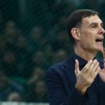 Έξαλλος Ο Μπαρτζώκας Με Δημοσιογράφο