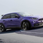 Η Abarth αποκαλύπτει το 600e των 240 ίππων