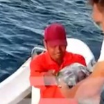 Γλυφάδα: Όταν Ο Αιγύπτιος Πήγαινε Δώρα Στον Μπόρις Τζόνσον